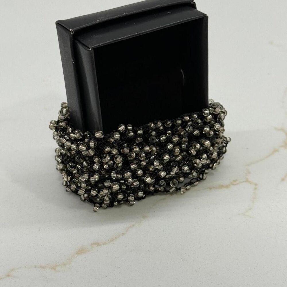 Vintage Avon safari chic beaded bracelet